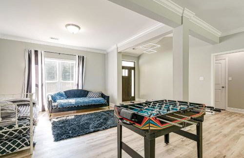 Secluded 18-Acre Retreat in Staley with Game Room - Foto 2