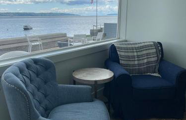 Beachfront Luxury with 4BR and Views - Foto 42