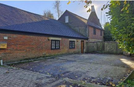Barn with Hot Tub, Pool Table & Pizza Oven - Foto 18