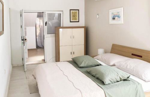 Holiday Apartment 2 - Photo 3