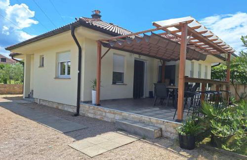 Holiday home Laura - Foto 1