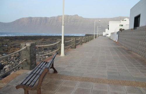 Oasis Famara a 20 m de la playa - Photo 71