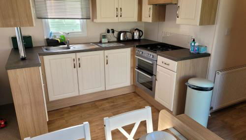 Lovely Static Caravan at Billing Aquadrome - Foto 5