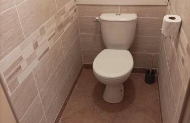 Résidence Les Alpages 4 étoiles - Appartement 4 personnes - Piscine, Hammam, Sauna, Jacuzzi - ValCenis 73480 - Foto 11