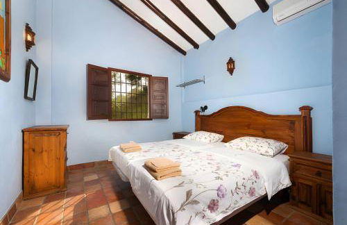 Rural cottage VINCENT van Gogh, with spectacular pool & OPTIONAL private 6 guests jacuzzi - Foto 11