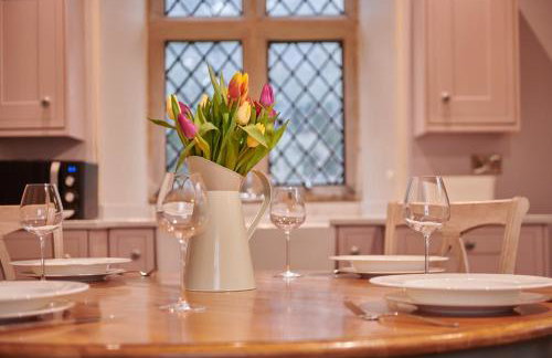 The Hunting Tower Chatsworth Estate - Photo 15