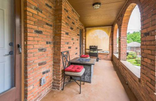 Where Classic Charm Meets Modern Serenity - Foto 13