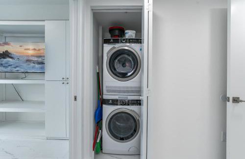 Stylish Apt with Pool and Gym near beach - Foto 23