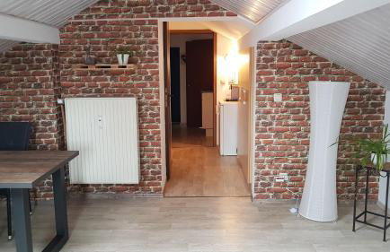 Kleine gemütliche Mansardenwohnung im Südosten Münchens - Foto 4