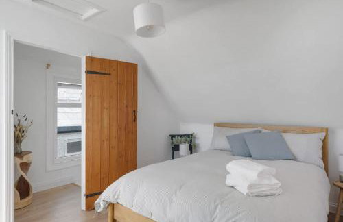 Serene Cottage Nr the Waterfront Topsham - Photo 5