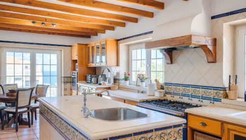 Ericeira Vila Martinho - Piscina e Vista Mar, by Hopstays - Photo 5, stove