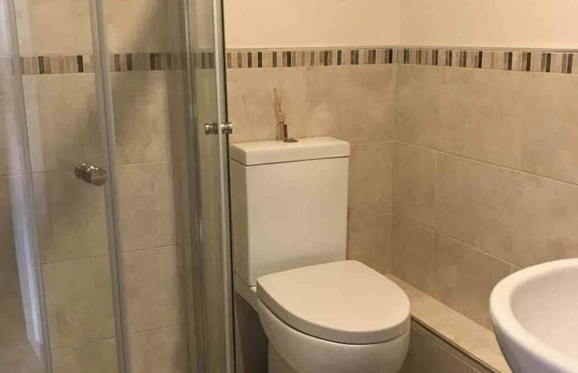 Inviting 2-bed Apartment in Matlock Sleeps 6 - Photo 8