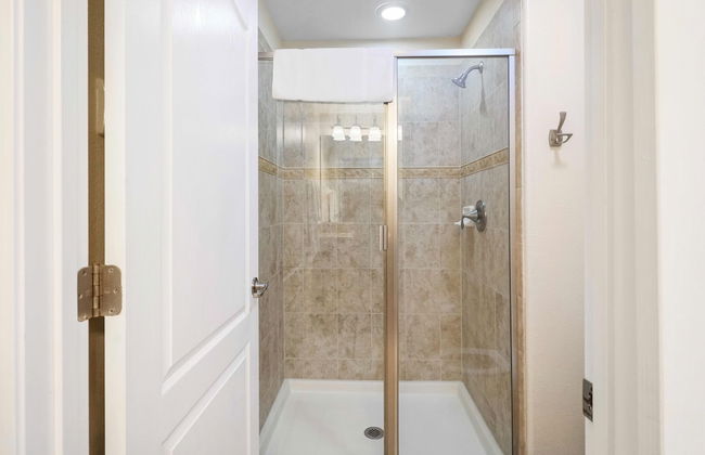 Private Pool Getaway! Near Theme Parks! - Foto 23