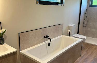 Unbox at Poplar Tree - Photo 14