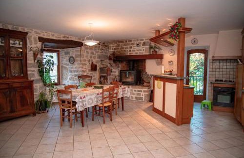 Gîte Gîtes de France 3 épis 6/7 pers aux Salelles - Foto 8