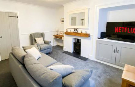 Contractor Friendly 2-Bed - Fast Wi-Fi & Netflix - Photo 1