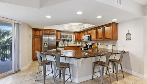 Ocean View Next to Pool and Amenities Corner Unit 3 Balconies OW20-201 - Foto 3, Other