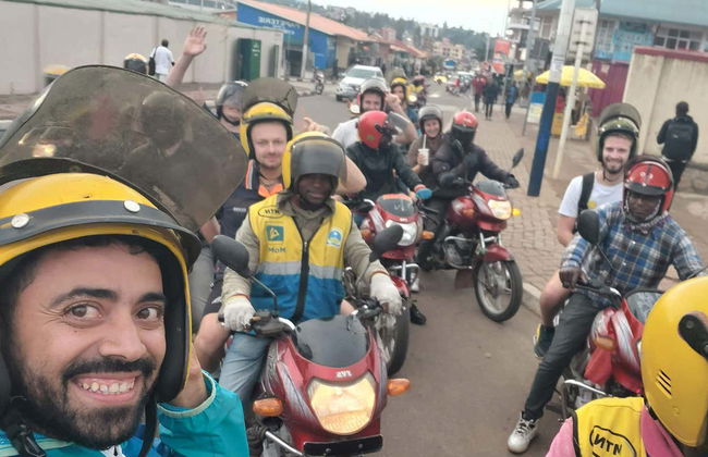 Tour de moto por Kigali - Foto 2
