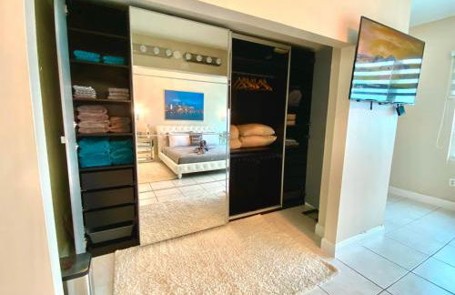 Castle Beach Resort Condo - Panoramic Large Penthouse or Deluxe 1 BR Direct Ocean View and beach access- Updated-Free parking- - Photo 68