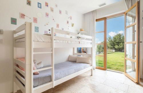 Beautiful villa and pool with sea view - Foto 31