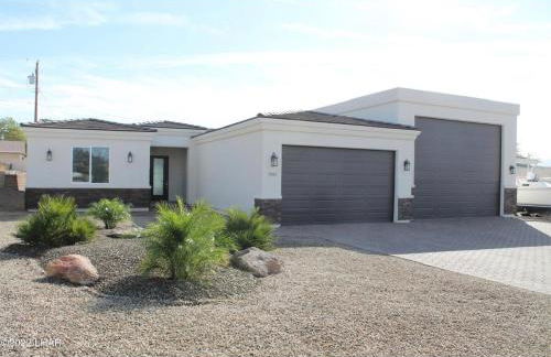 Beautiful New construction home - New Pool & Spa! - Foto 39