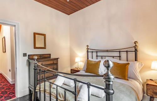 Groudd Hall - Photo 20