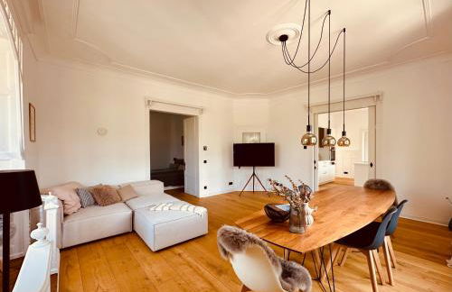 luxuriöse Altbau Wohnung in Denkmal-Villa - Foto 31