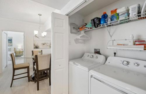 Downtown WPB Condo at the Square - Foto 15