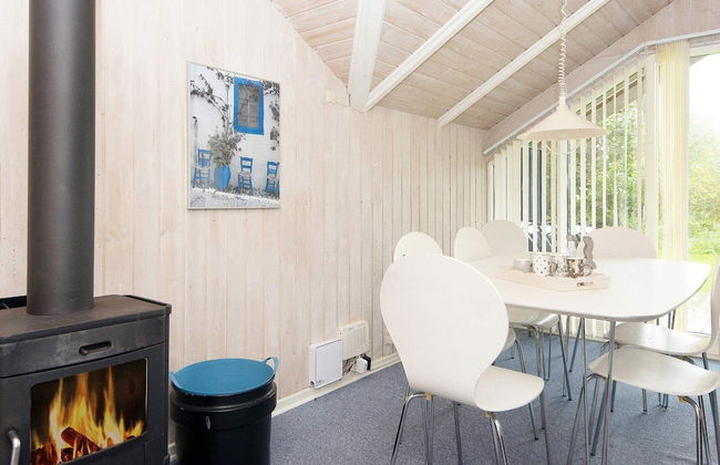 6 Person Holiday Home in Farvang - Photo 12