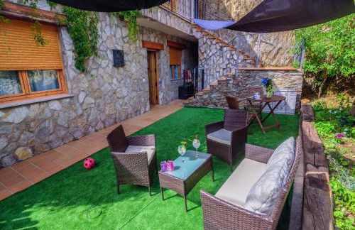 Riverside Rustic Retreat - Foto 1