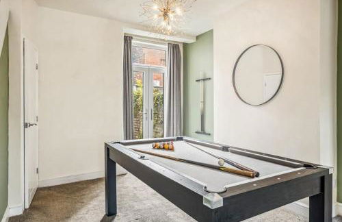 Large 3BDR House By Vista Stays Short Lets & Serviced Accommodation Glasgow With Pool Table & Free WiFi - Foto 9