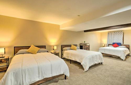 Family-Friendly Aurora Vacation Rental with Yard! - Foto 33