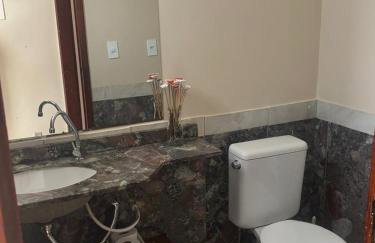 Apto amplo no Coração de Barreiras 3 Quartos 4 Banheiros Comporta até 7 hóspedes 157m2 - Photo 25