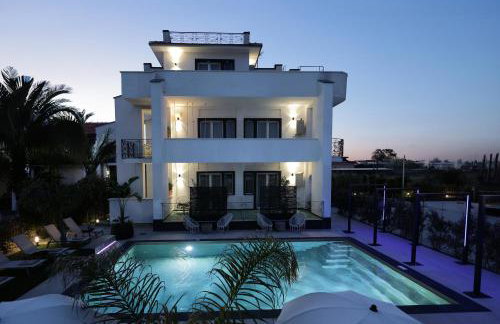 Viroga Suite Apartments - Foto 1