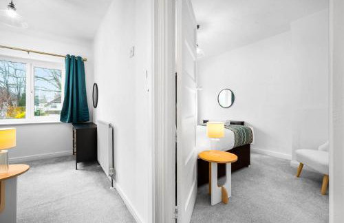 3 Bedroom House - Garden - Parking - Interior Designed - Netflix - Wifi - 52H - Foto 40