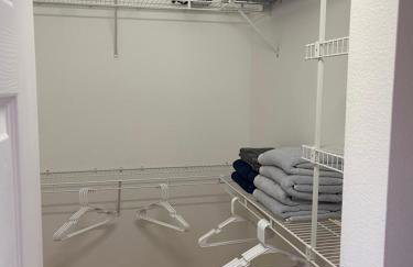 Gorgeous condo with pool view in walking distance to Siesta Key Beaches - Foto 25