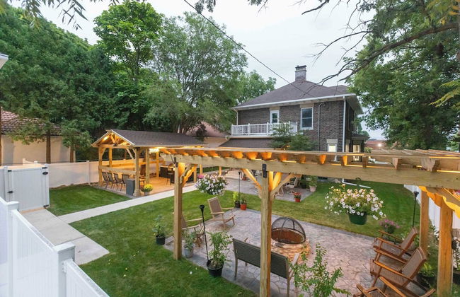 4 BDR Lake Geneva Estate Across From Beach! - Foto 48