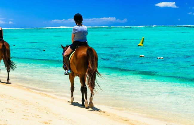 Horseback Riding in Providencia - Photo 4