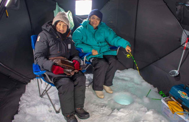 Pêche sur glace à Great Slave Lake - Photo 4