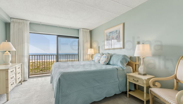 Ocean View Condo, Easy Acces to the Pool and Private Walkway to the Beach by RedAwning - Foto 2, Habitación