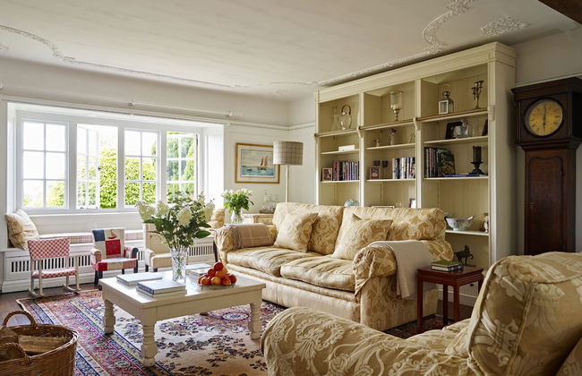 Drakestone House Manor With Breathtaking Cotswolds Views - Photo 13