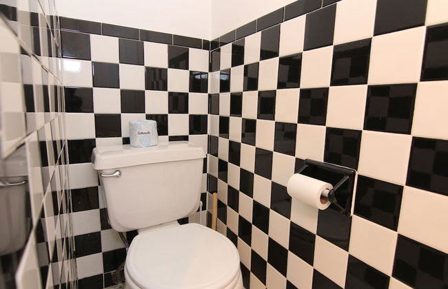 Maverick Suites at 402 Columbus Ave - Foto 59