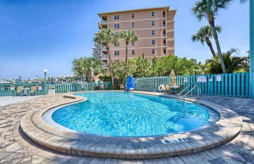 NEW Beach Condo 5 min walk to the Beach Sleeps 9 - Foto 28