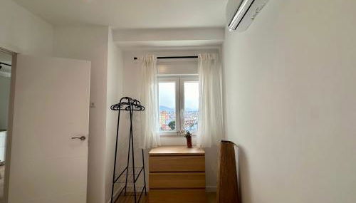 Ático con solárium y BBQ cerca del Centro 6 pax - Photo 5, wardrobe