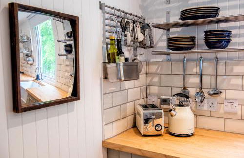 Tin Cabin in peaceful Angus glen - Foto 14