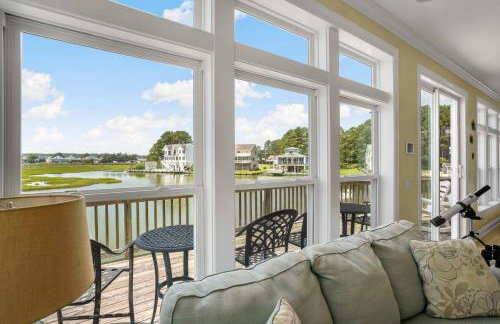 Diving Duck - Waterfront home w Hot tub & Boat dock & King Bed - Foto 17