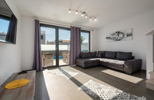 Villa Ampla with heated wellness pool near Poreč - Foto 16