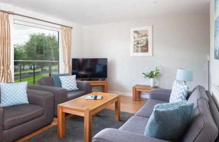 KingFisher Hot Tub & log Burner house on Premium lakeside with Resort Facilities - Foto 6