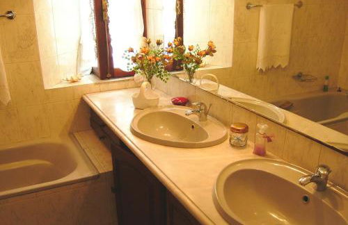 BCL14V6 Charming 6bdr manor house with pool - Foto 48