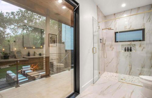 Full Duplex ATX Modern Creekside Retreat 2 Pools - Foto 52